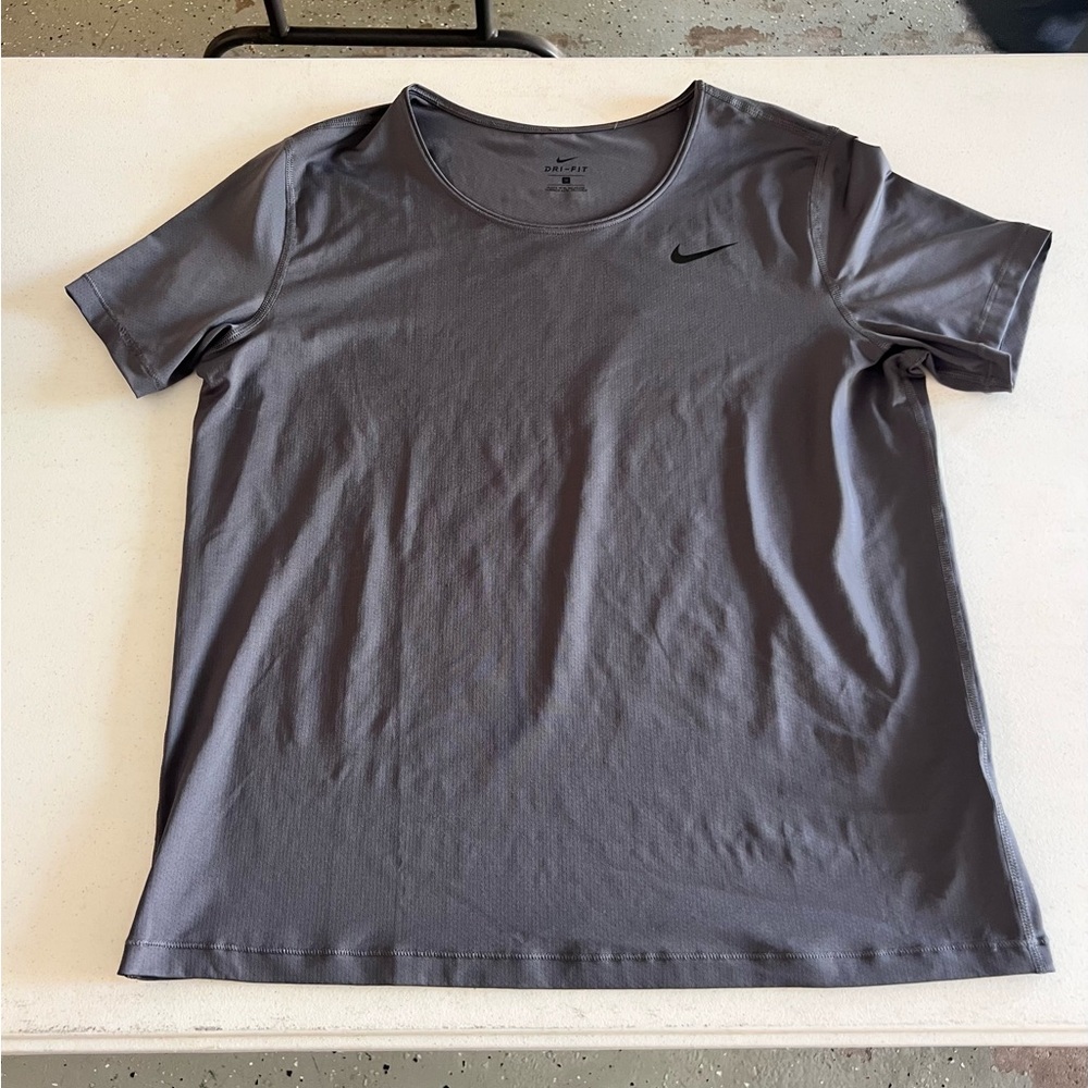 Nike Charcoal Short Sleeve Dri Fit active wear Tee shirt